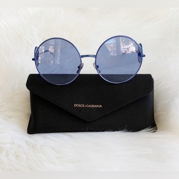 Dolce & Gabbana Sunglasses, New - Picture 4 of 11